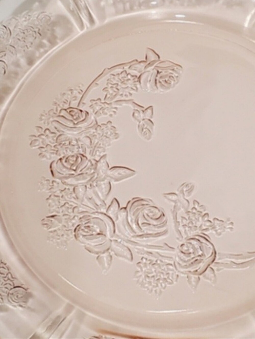1930s (4) Sharon Pink Depression Glass 9" Roses Plates by Federal Glass (Set 1) - Picture 11 of 12